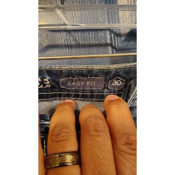 Grace In La Women's Mid Rise Embroidered Easy Fit Medium Wash Jeans Size 30 - Picture 4 of 8